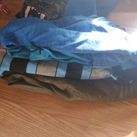 Clothing - Picture 2 of 16